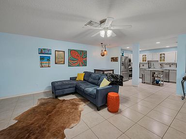 1329 Peppertree Trl APT A, Fort Pierce, FL 34950 | Zillow