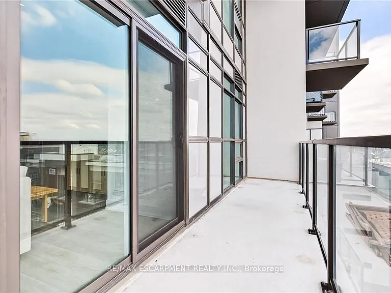 470 Dundas St E #710 — Photo 18