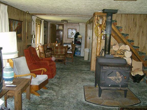 2nd image of 4237 Carlson Ln