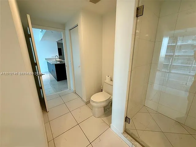 55 SE 6th St #1603 — Photo 9