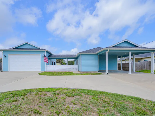 1011 S Church, Rockport, TX 78382
