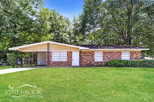 1920 Preston Dr Photo 1