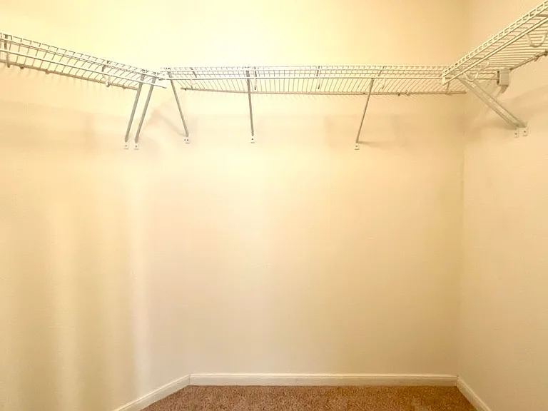 1058 Stone Br — Photo 21
