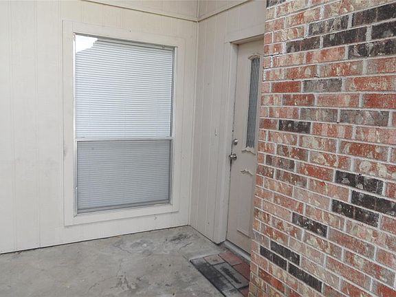 4th image of 1107 Fairhaven Dr