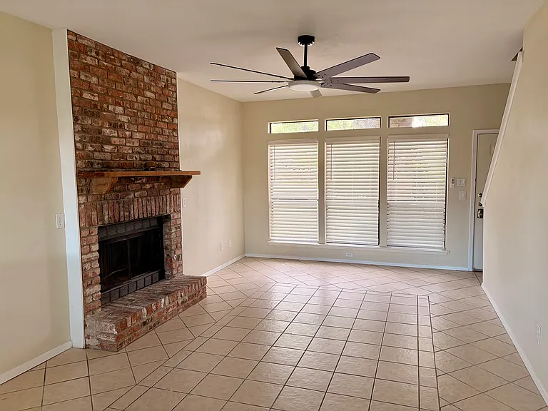 8301 Bradford Edward Cv — Photo 7
