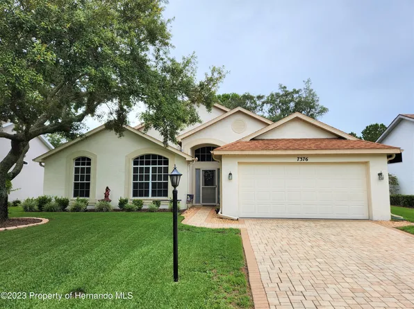 7376 Clearmeadow Dr, Spring Hill, FL 34606