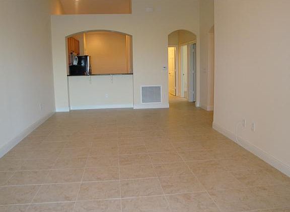 4th image of 1624 Baseline Ln