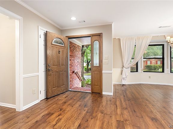 2nd image of 708 Reston Dr