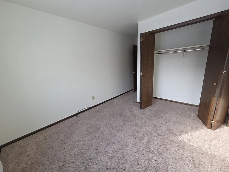 927 Louise St #1 — Photo 11