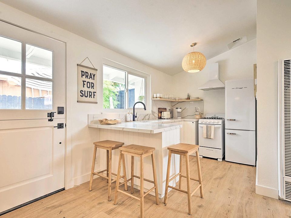 1st image of 2279 Pierpont Blvd