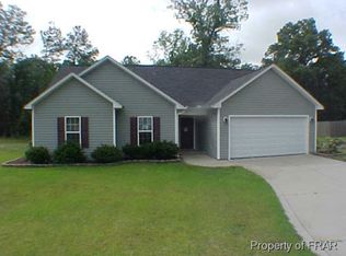349 Hunters Creek Dr, Raeford, NC 28376
