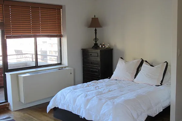 Rented by Corcoran | media 18