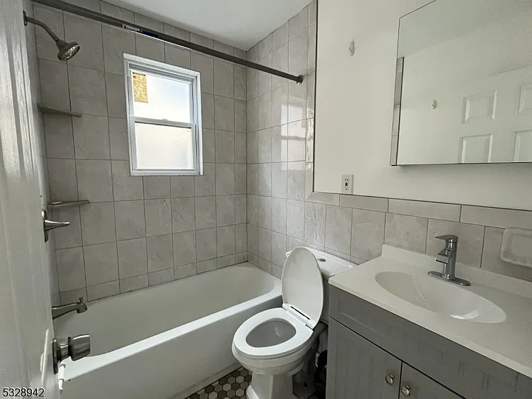 176 Bartholdi Ave #2 — Photo 3