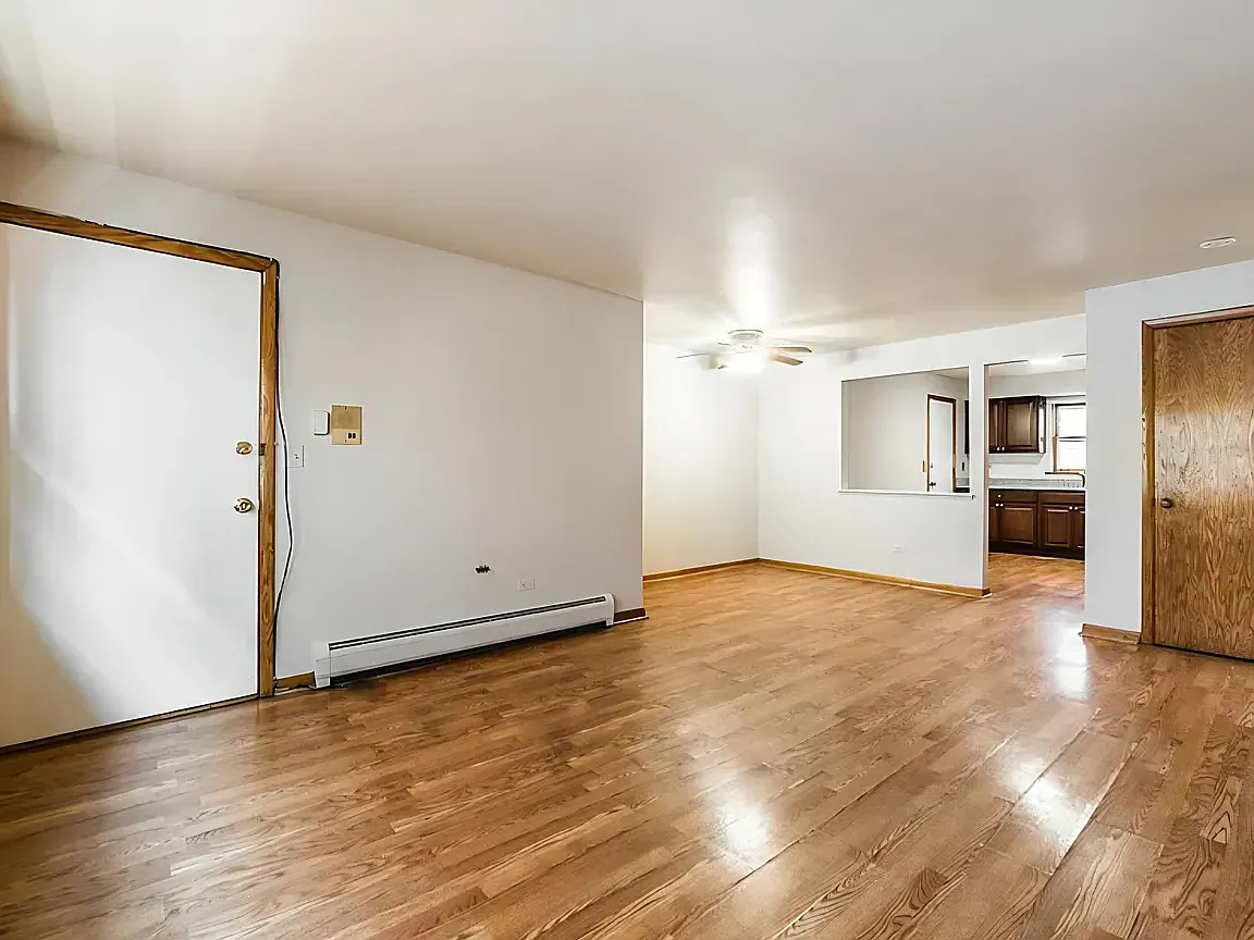 2 bed, 900 sqft, $1,650 — Photo 2