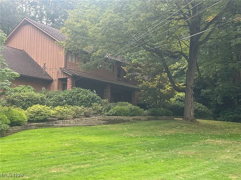 10613 Sherman Rd — Photo 40