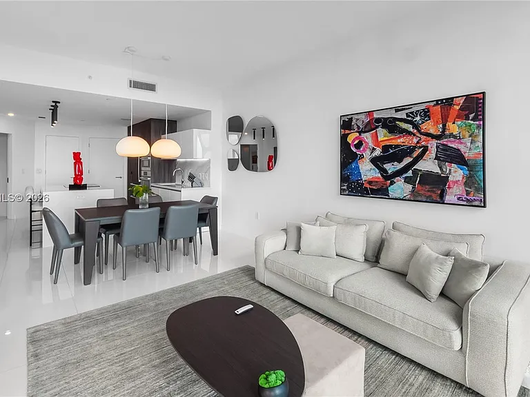 851 NE 1st Ave #1606 — Photo 9