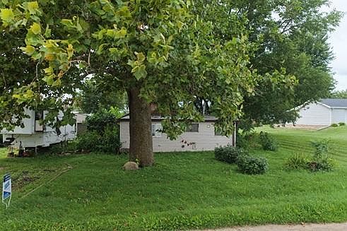 2nd image of 809 Champa St
