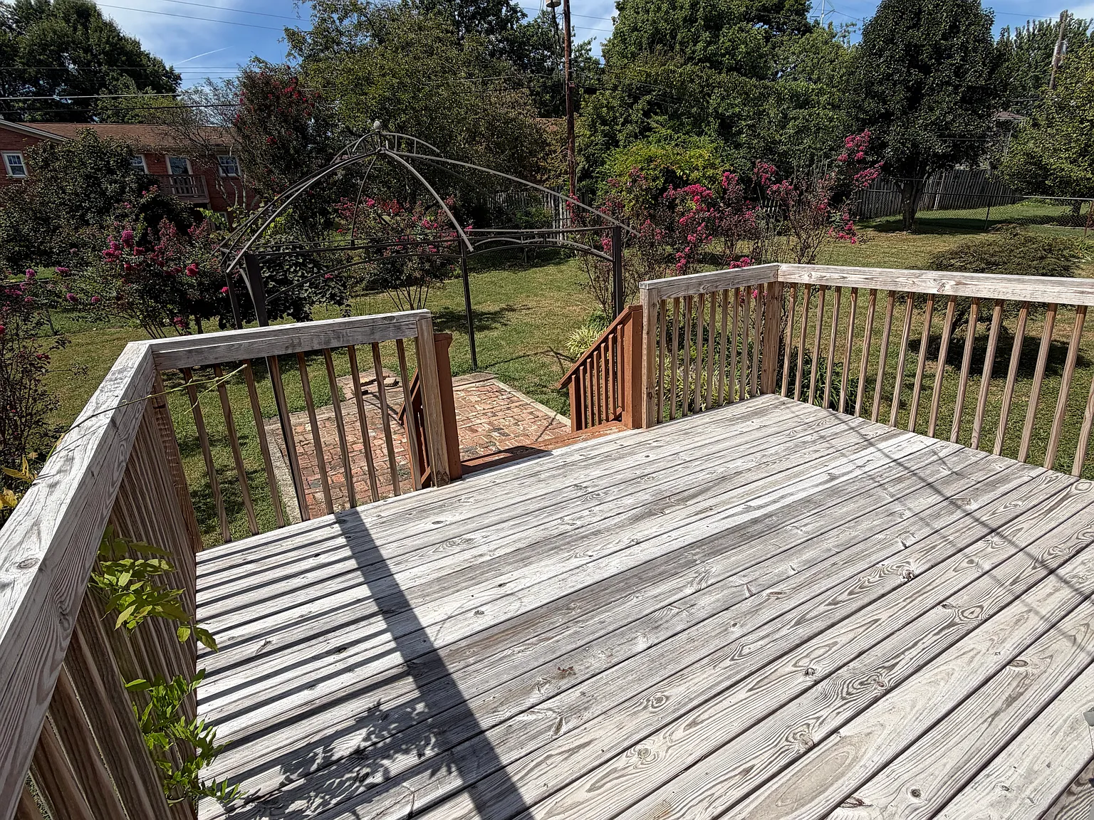 4 bed, 2400 sqft, $1,950 — Photo 3