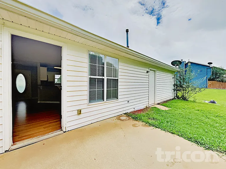 195 Falcon Ridge Dr — Photo 12