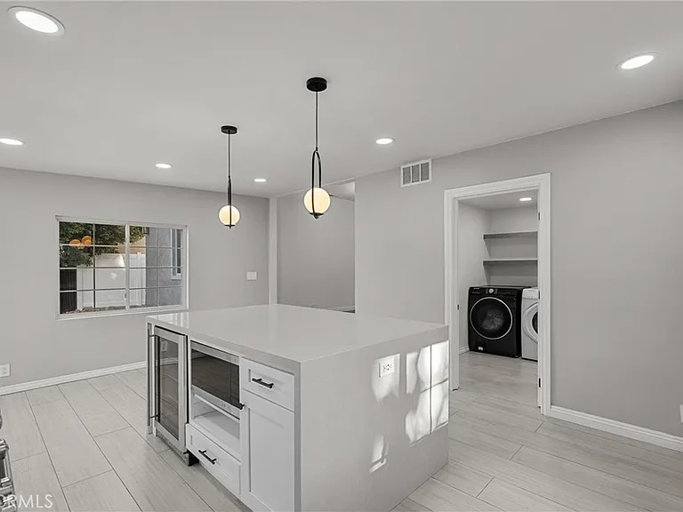 17337 Emelita St — Photo 15