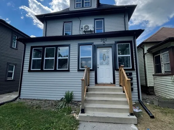 983 Lincoln Rd, Windsor, ON