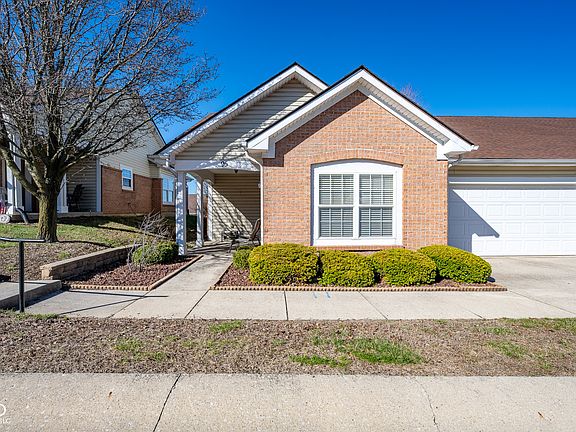 2nd image of 95 Autumn Glen Dr