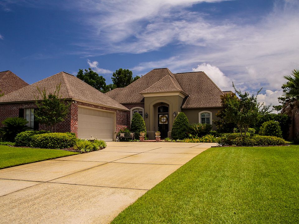 1st image of 186 Cypress Lakes Dr