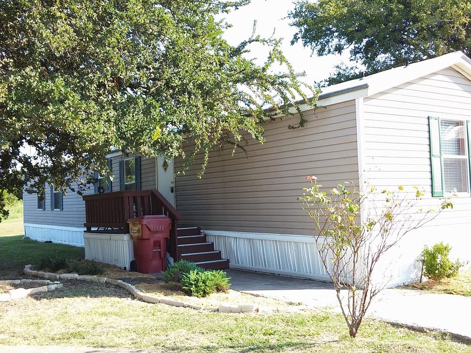 1st image of 330 Hidden Ct