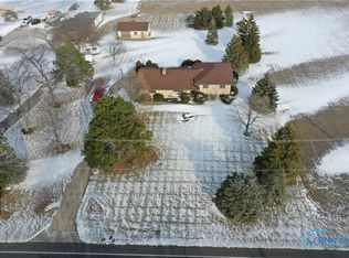 9609 Corduroy Rd, Curtice, OH 43412