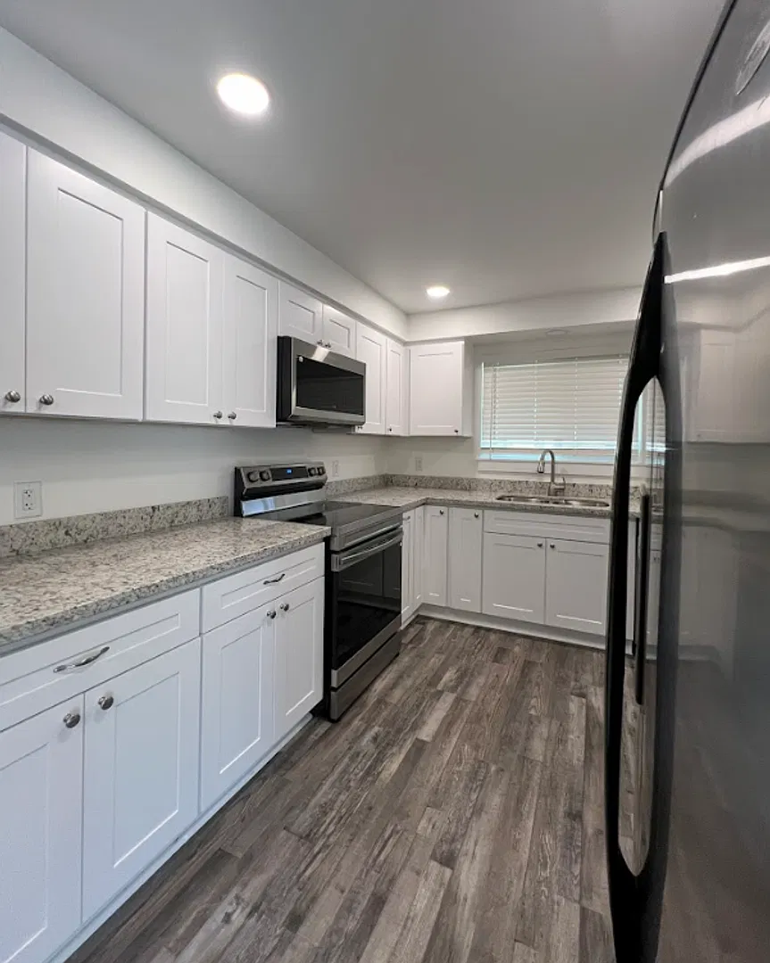 Updated, Single Level Home, 3BD/3BA, corner lot available in the desirable Bethel area — Photo 4
