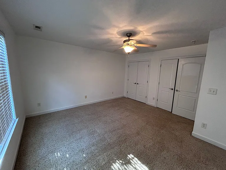 4540 Pebble Lake Dr — Photo 35
