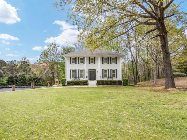 594 Altadena Dr, Gardendale, AL 35071