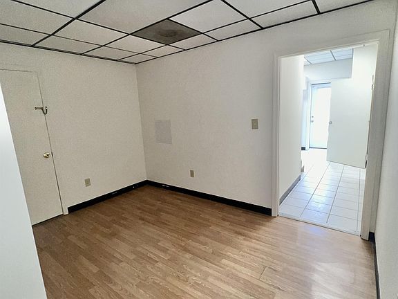 4th image of 915 Main St #309