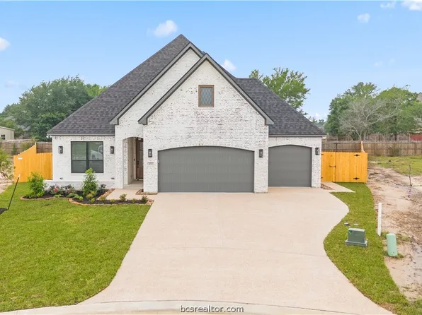 4717 N Stonecrest Ct, Bryan, TX 77808