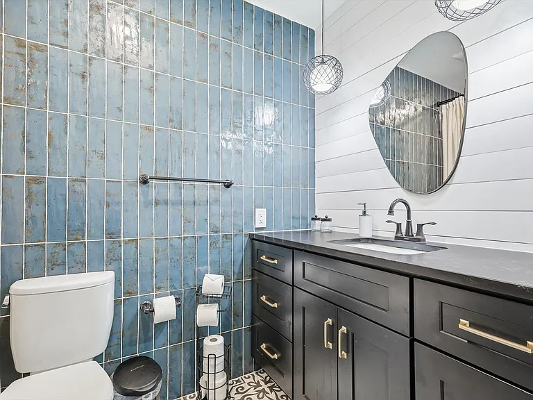 6440 Knoll Ridge Dr — Photo 24