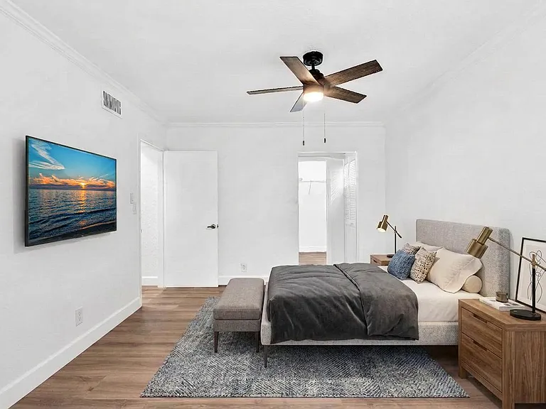 1291 NW 13th St #445D — Photo 33