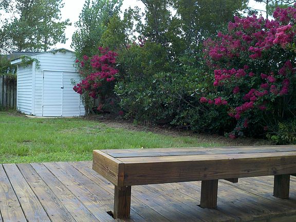 2203 Merklebay Ct. backyard