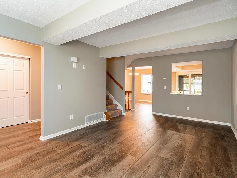 6266 Hyland Dr — Photo 8