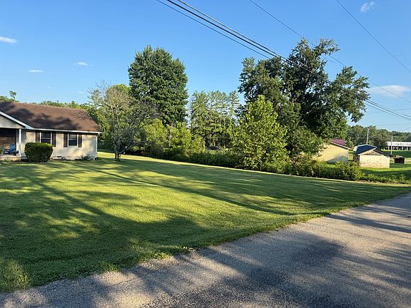 3rd image of 50 Pine Ridge Rd