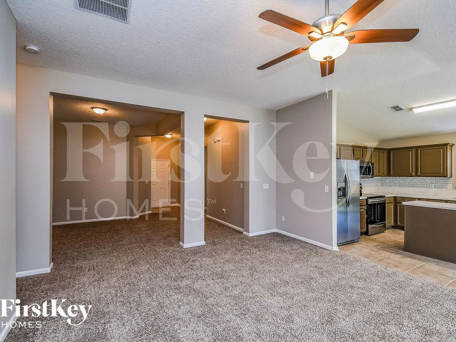 3 bed, 2.0 bath, 1780 sqft, $2,200 — Photo 3