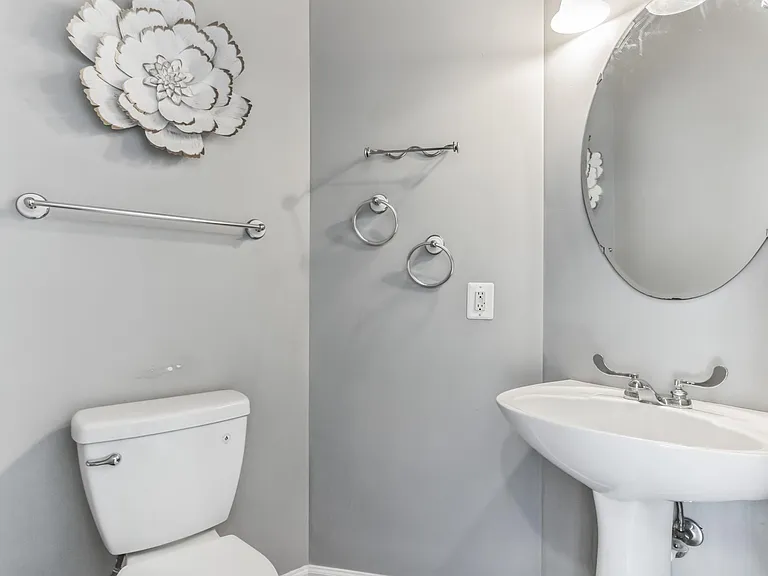 9646 Bergamont Ct — Photo 17