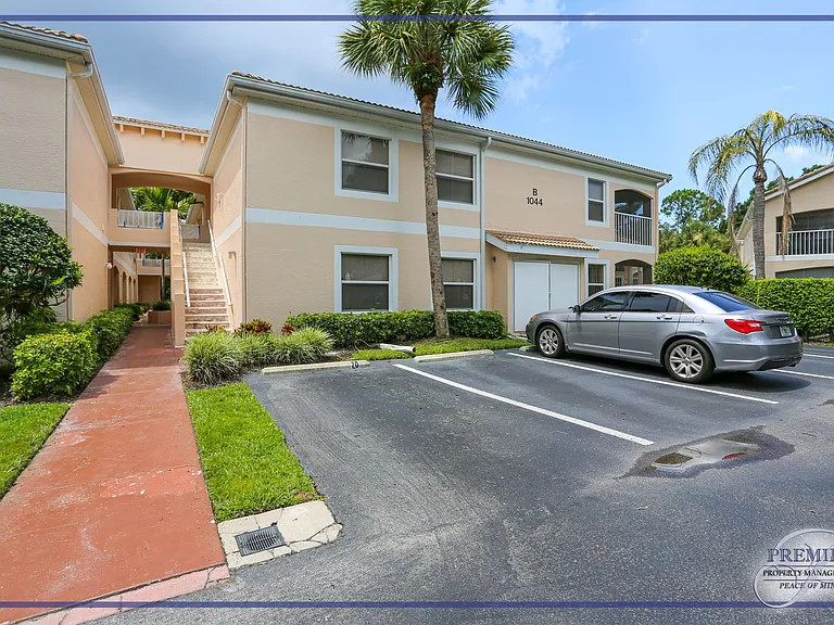 1044 Woodshire Ln #B203 — Photo 38