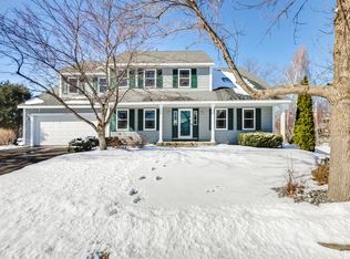 9056 McGuffey Rd, Eden Prairie, MN 55347