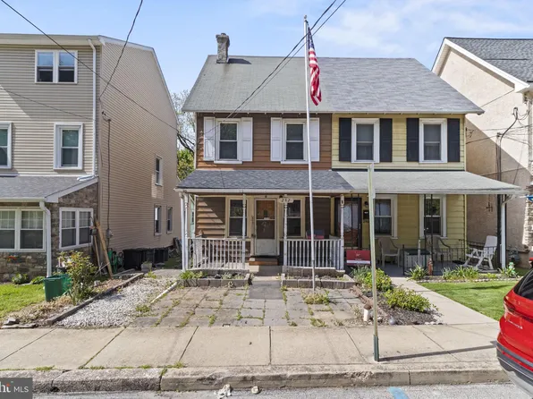 242 Moorehead Ave, W Cnshohocken, PA 19428