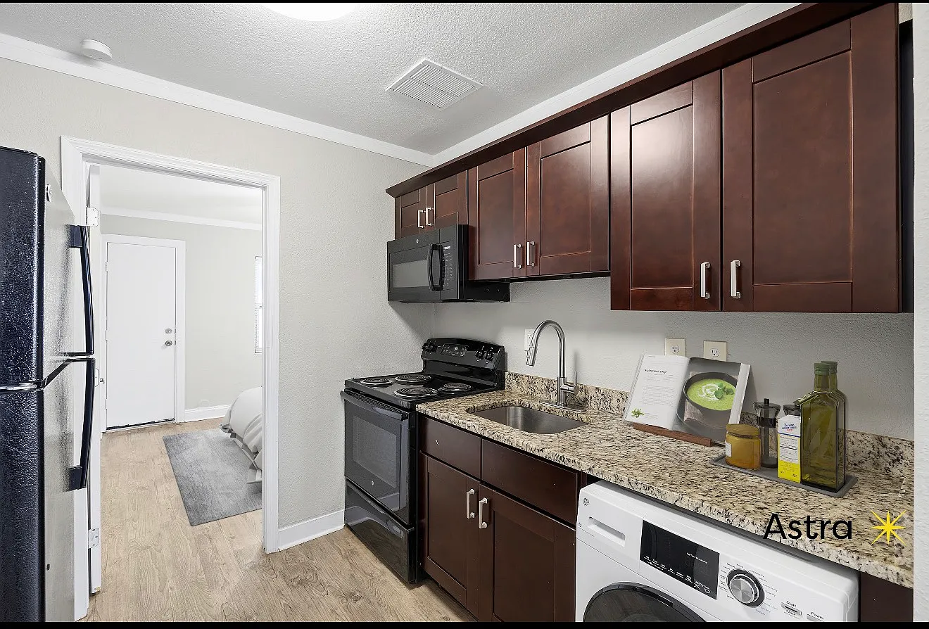 1 bed, $1,595 — Photo 3
