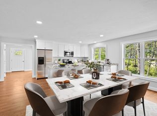 12 Towering Trees Rd, Plymouth, MA 02360