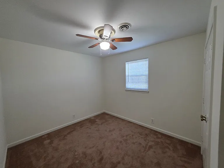 1016 Todd Preis Dr — Photo 21