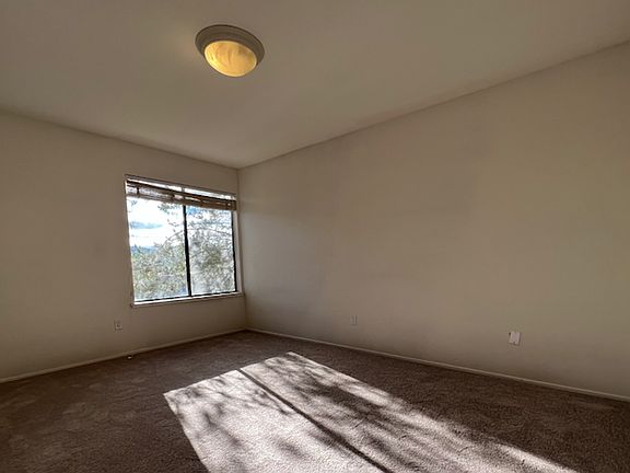 3rd image of 952 Via Casitas