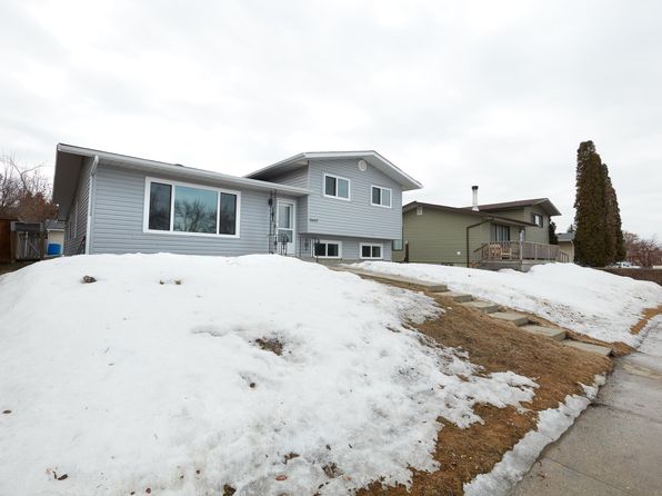 11607 40th Ave NW, Edmonton, AB T6J 0R7