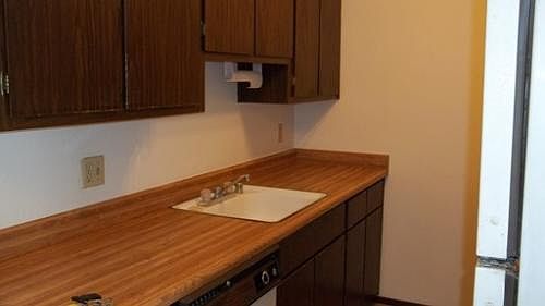 3rd image of 6400 66th Ave APT 16